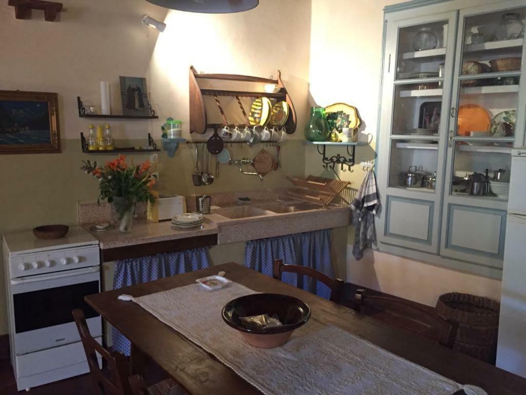 La Casa Rosa Villa Vitiano Luaran gambar